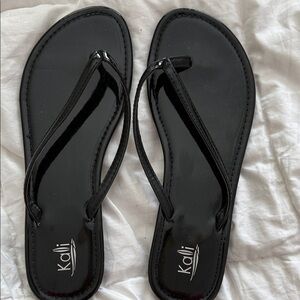 Kali Women's Glossy Black Sandals